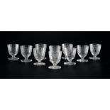 Ensemble de 10 verres à liqueur en cristal de Baccarat modèle Michel-Ange à décor gravé de rinceaux