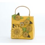 Salvatore Ferragamo sac à main en toile jaune orné de tournesols en cuir 20x19 cm