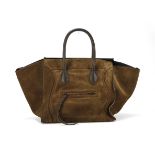 Céline sac&nbsp Phantom&nbsp luggage en daim olive kaki 33x35 cm