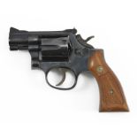 Revolver Smith &amp, Wesson, mod. 15-4, cal. .38, 6 coups, crosse en bois avec finition bronzée,&
