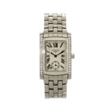 Longines montre-bracelet en acier sertie de diamants quartz cadran argenté mat chiffres romains