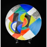 Sonia Delaunay (1885-1979) d'après ''Rythmes circulaires'' plat en porcelaine polychrome signé