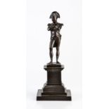 Statuette en bronze à patine brune fin XIXe s représentant Napoléon Bonaparte les bars croisés en