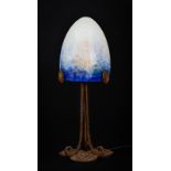 Lampe de table champignon de style Art Nouveau abat-jour en verre à décor intercalaire tâcheté