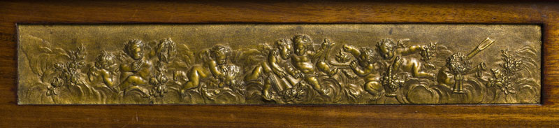 Table de milieu de style Louis XVI fin XIXe s. en bois de placage ceinture ouvrant par un tiroir - Image 2 of 2