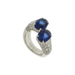 Dubail bague toi et moi en or gris 750 sertie de 2 saphirs taille ovale (total env. 5 ct) épaulés de