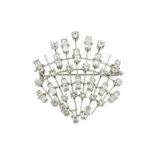 Broche en or gris 585 sertie de diamants taille carré et brillant (total env. 7 ct) 15g