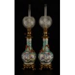 Deux vases tianqiuping en porcelaine"	&nbsp	Chine	 XIXe siècle	&nbsp	décor de scènes d'audiences