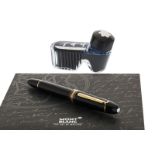 Mont Blanc, Meisterstuck, n°149, stylo plume en laque noire accompagné de son flacon à encre,