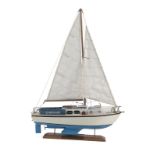 Centaur	 modèle réduit en bois peint d'un des voiliers de croisière côtière construit entre 1969
