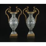 Paire de vase oviforme en verre taillé et bronze doré	 Russie XIXe s.	 le socle avec une frise de