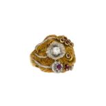 Cazzaniga	 bague 2 ors 750 à décor floral sertie de rubis et diamants	 doigt 47-7	 signée	 23g