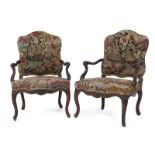 Paire de fauteuils à la reine d'époque Louis XV	&nbsp	estampillé NOGARET A LYON&nbsp	en noyer