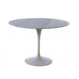 Table Tulipe&nbsp	par Eero Saarinen (1910-1961)	 édition Knoll International	 piétement en métal