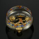 Petite coupe tripode en verre soufflé teinté cognac signé Gallé	 fin XIXe s	 à décor émaillé d'un