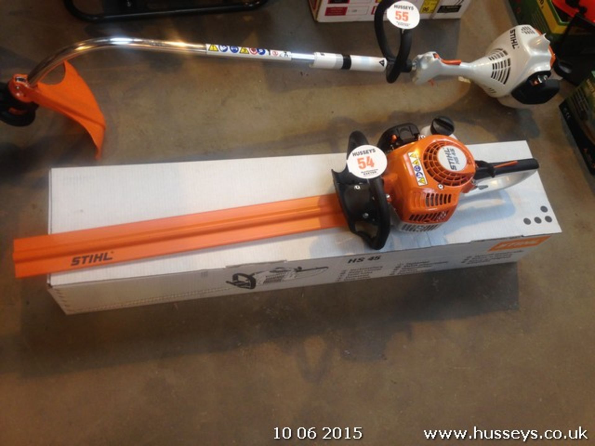 STIHL HS45 HEDGE TRIMMER