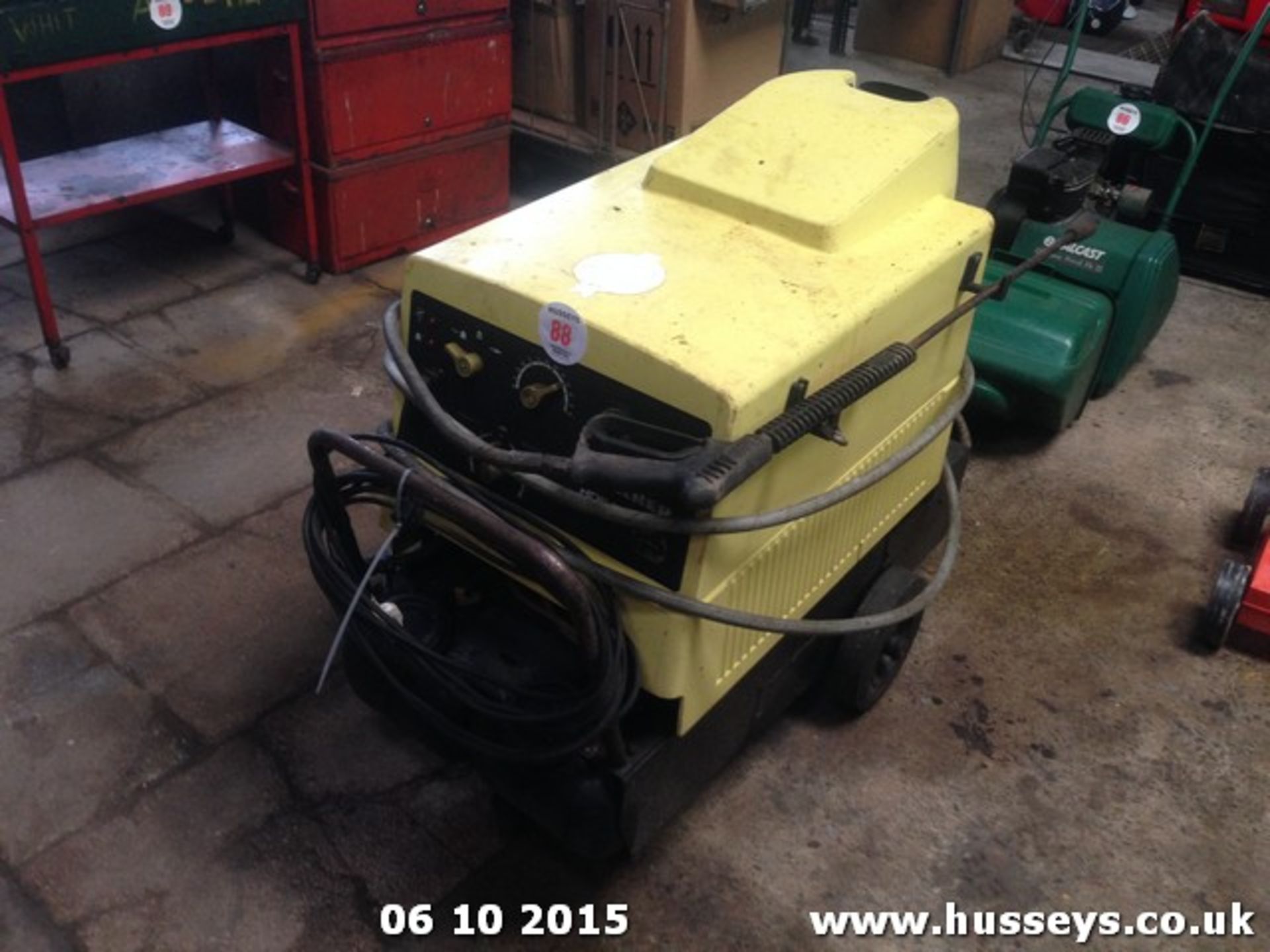 KARCHER HDS70 STEAM CLEANER