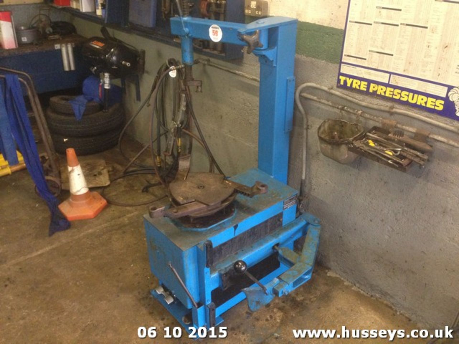 HOFFMAN TYRE CHANGER 3PH - Image 2 of 2