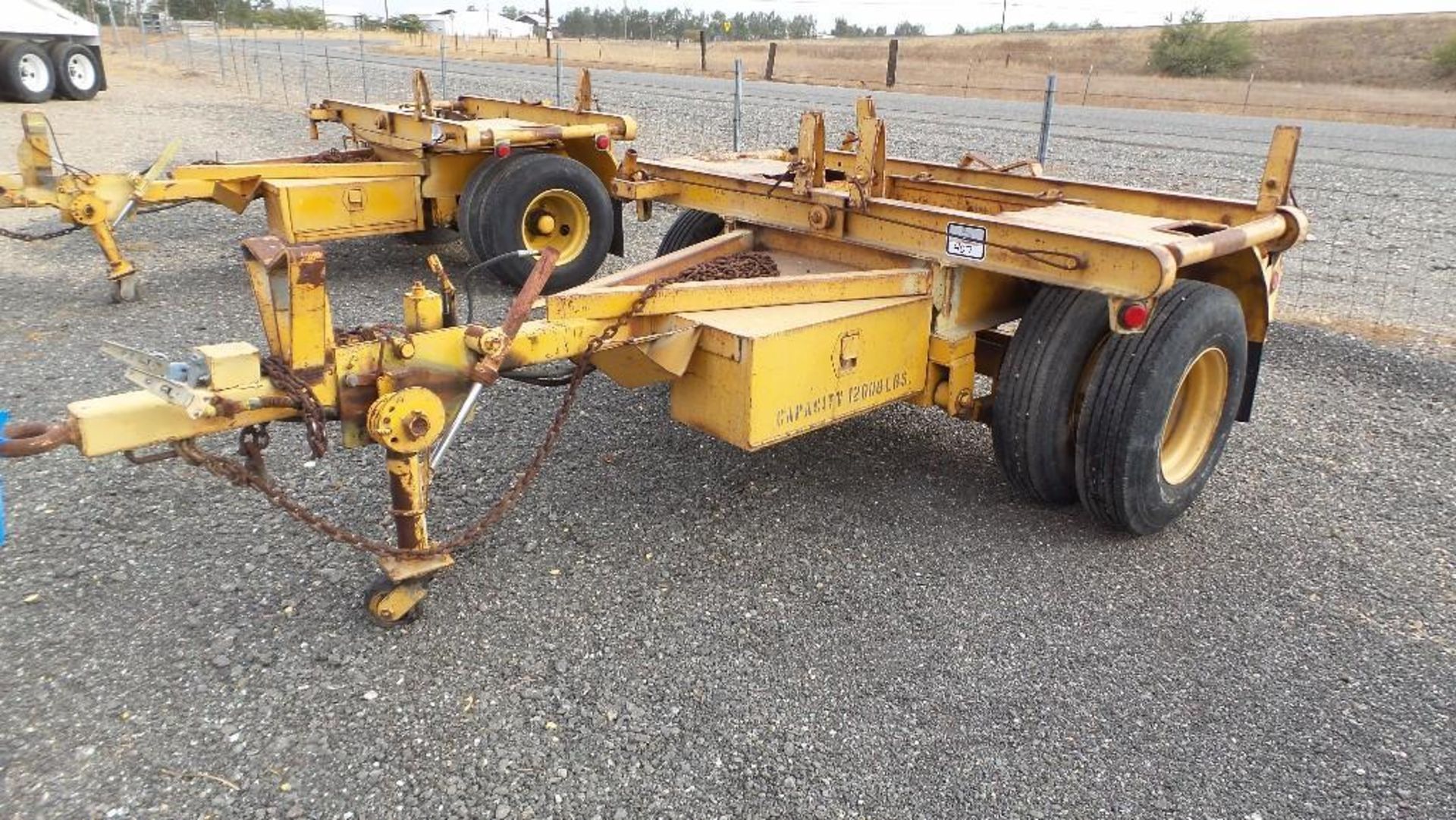 Pole trailer with dual wheels airbrakes and hydraulic tongue jack - Image 7 of 8