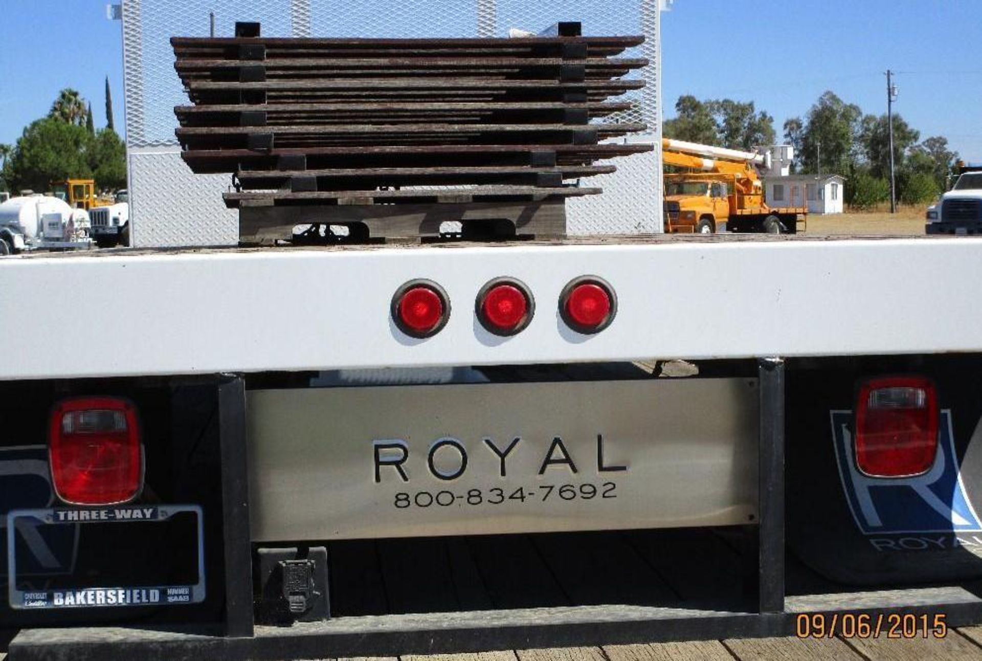 Royal Utility flat bed 14'x8' with all the sides - Image 4 of 10