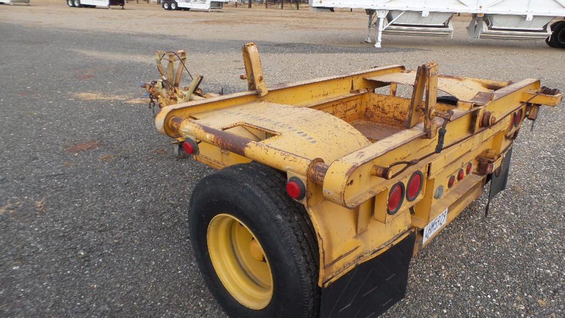 Pole trailer with dual wheels airbrakes and hydraulic tongue jack - Image 7 of 8