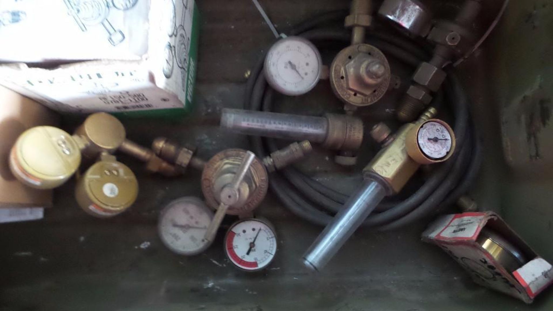 3 New Argon gauges and Various other gauges  in a  cool military box - Image 9 of 11
