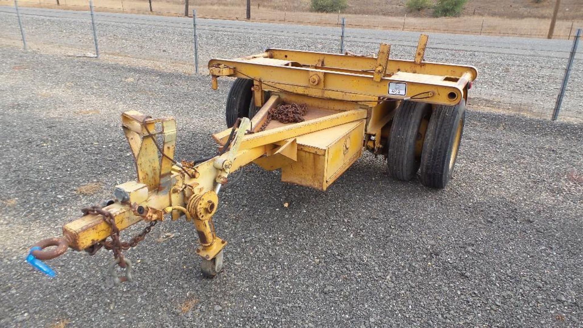 Pole trailer with dual wheels airbrakes and hydraulic tongue jack