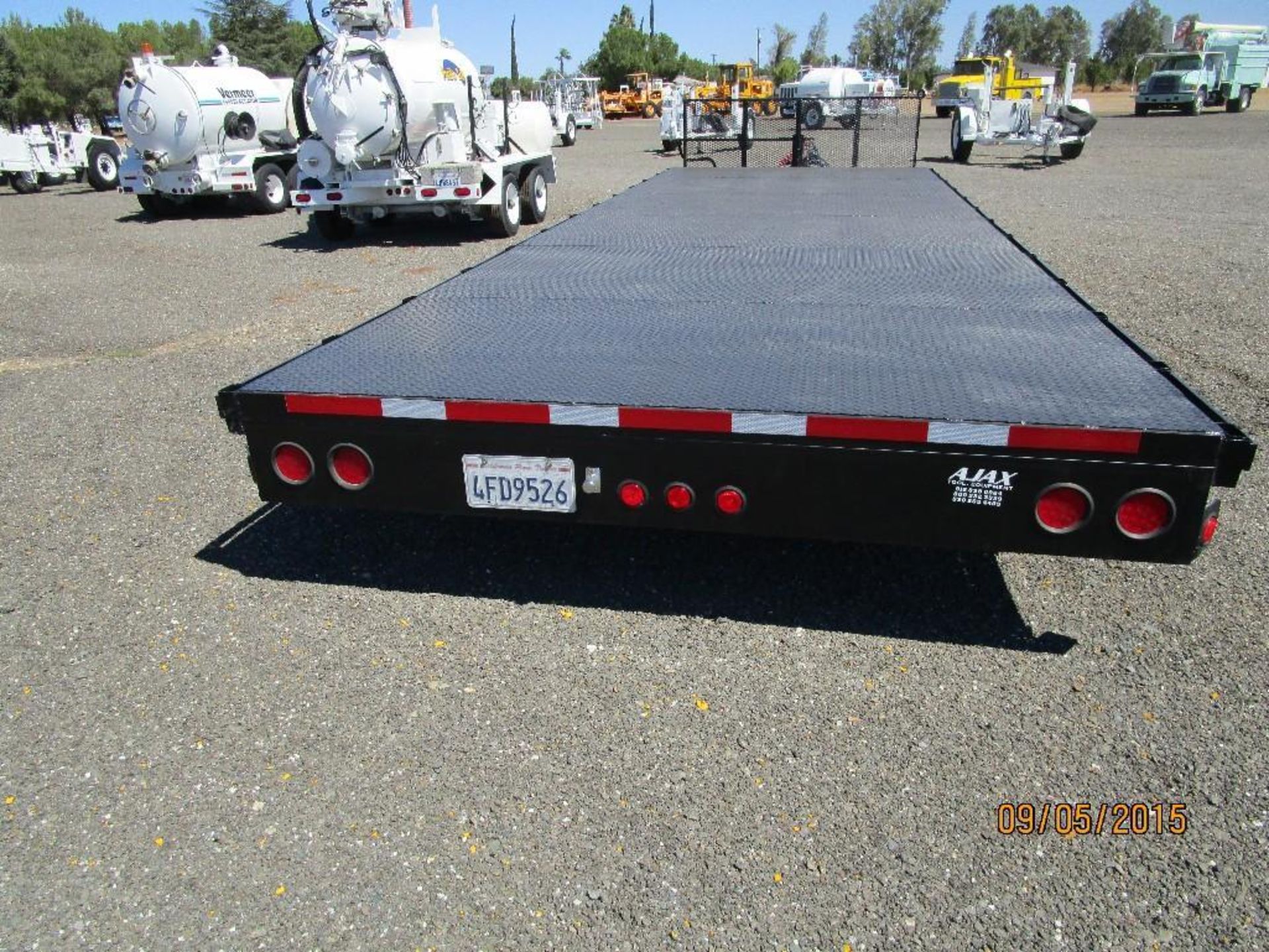 24'x102" Flatbed Trailer  VIN# 1B9H24201B1031523  Plate# 4FD9526  GVWR - 24,000 lbs  Pintle Hitch - Image 6 of 8