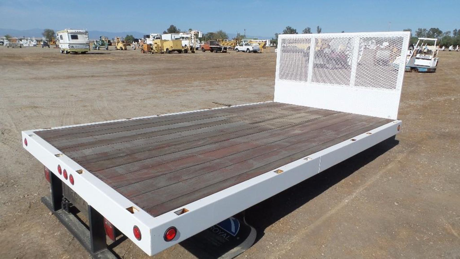 Royal Utility flat bed 14'x8' with all the sides - Image 2 of 10
