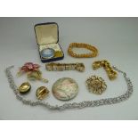 A Trifari necklet and bracelet and other costume jewellery