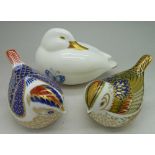 Two Royal Crown Derby paperweights, Goldcrest with gold stopper, small chip to beak and Imari Blue