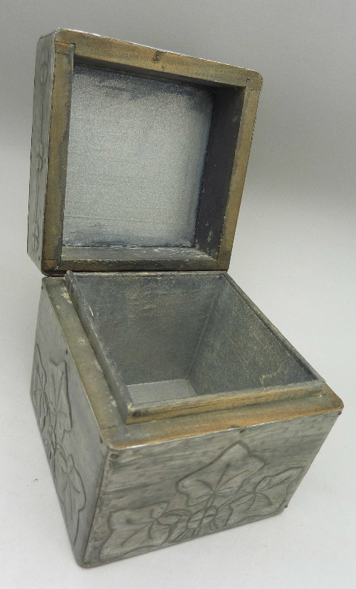 An Art Nouveau pewter box, height 8.