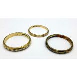 Three 9ct gold rings, weight 4.