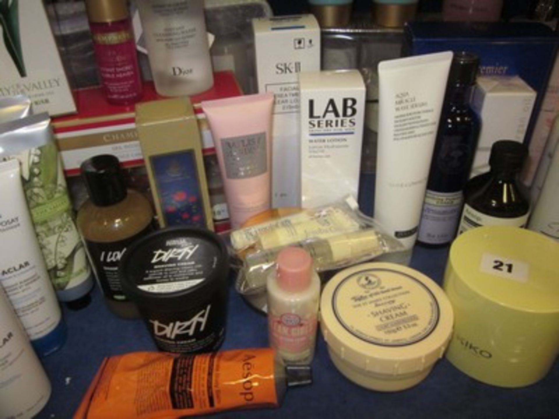 *A quantity of as new skincare and beauty products to include: Dior, The White Company, La Roche-