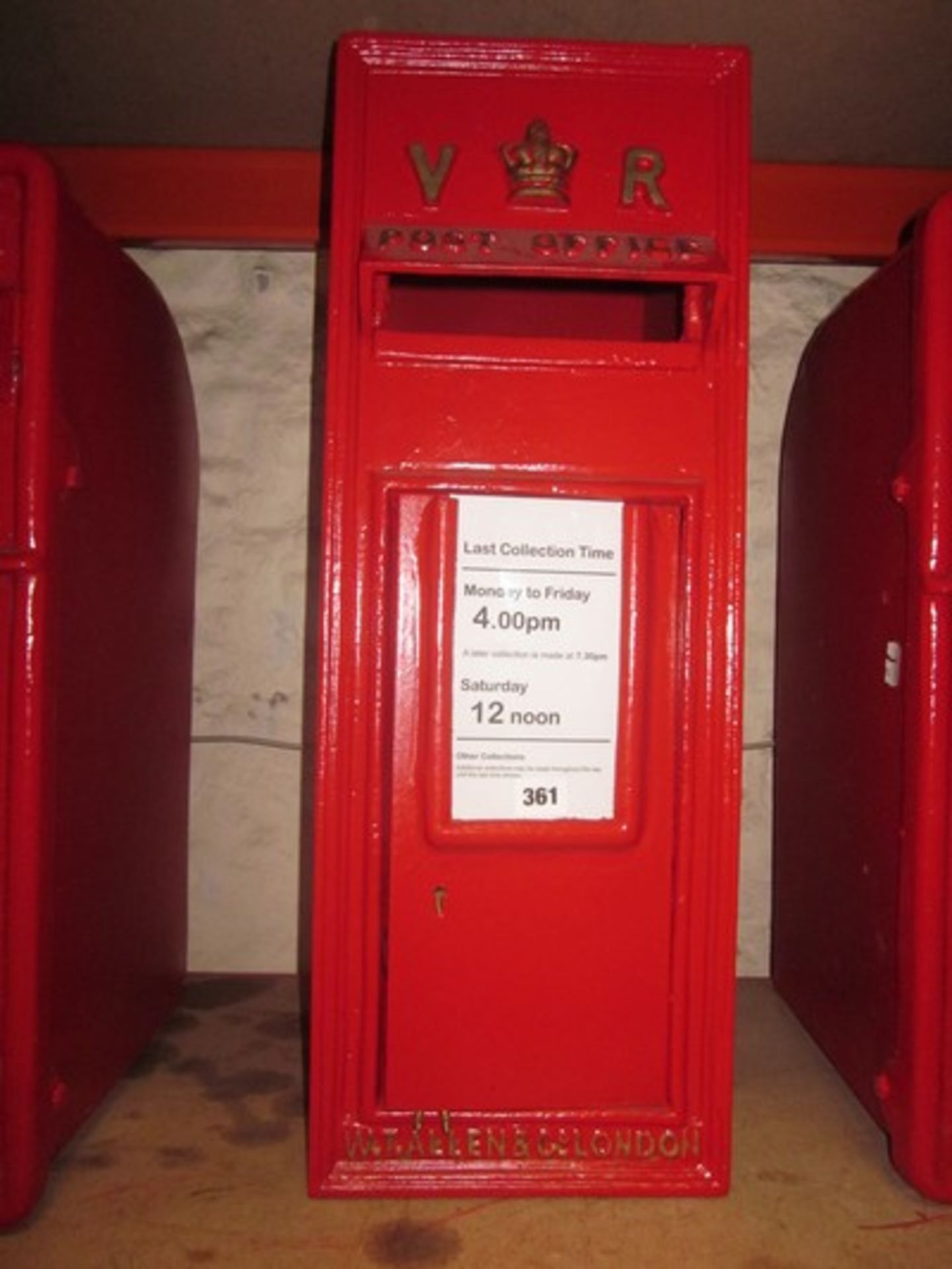 *A reproduction VR GPO postbox with keys.  Payment and collection by 5pm Friday 2nd October.