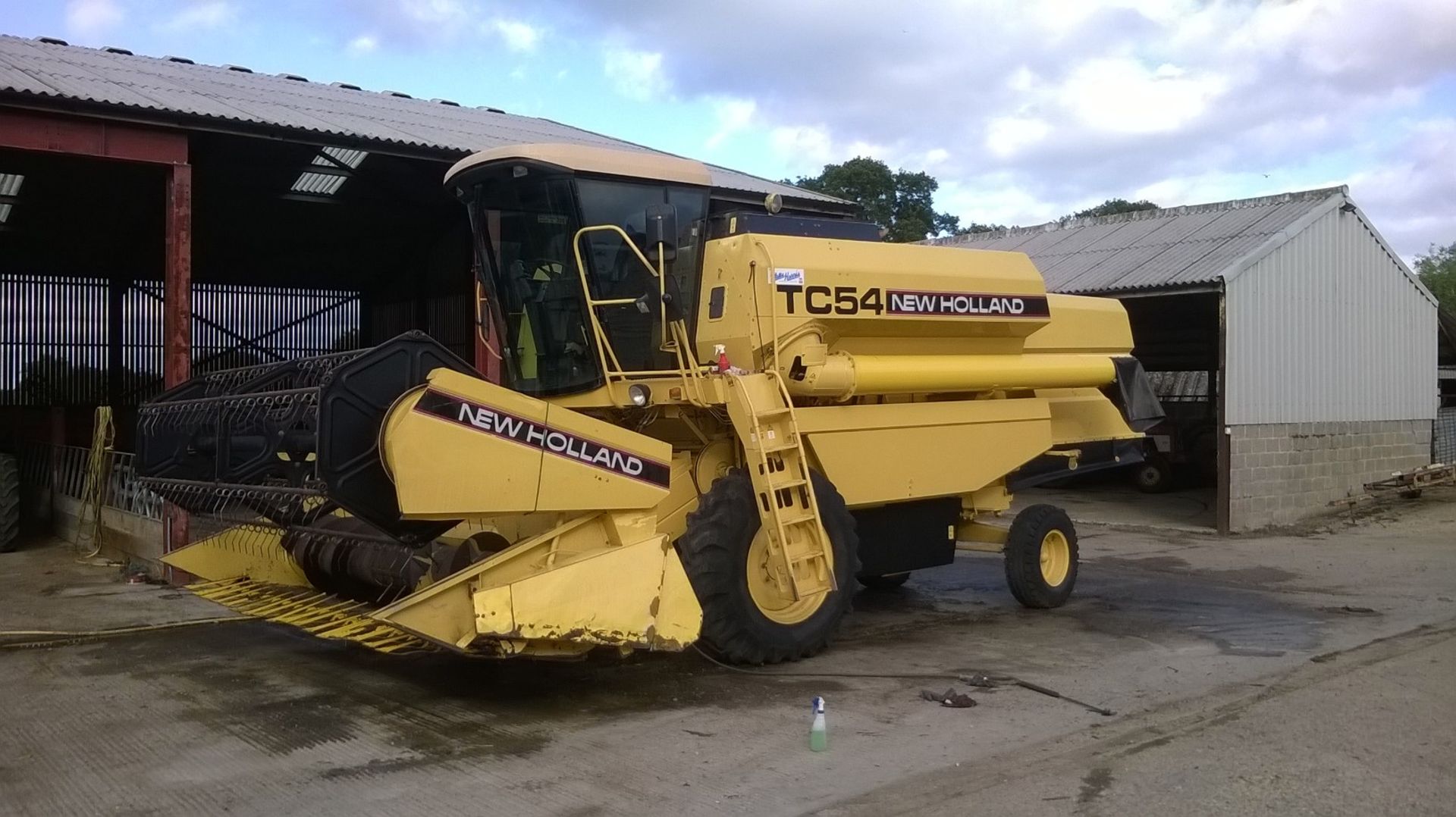 1995 New Holland TC54 Combine with 13ft Header. Location Diss, Norfolk. - Image 3 of 5