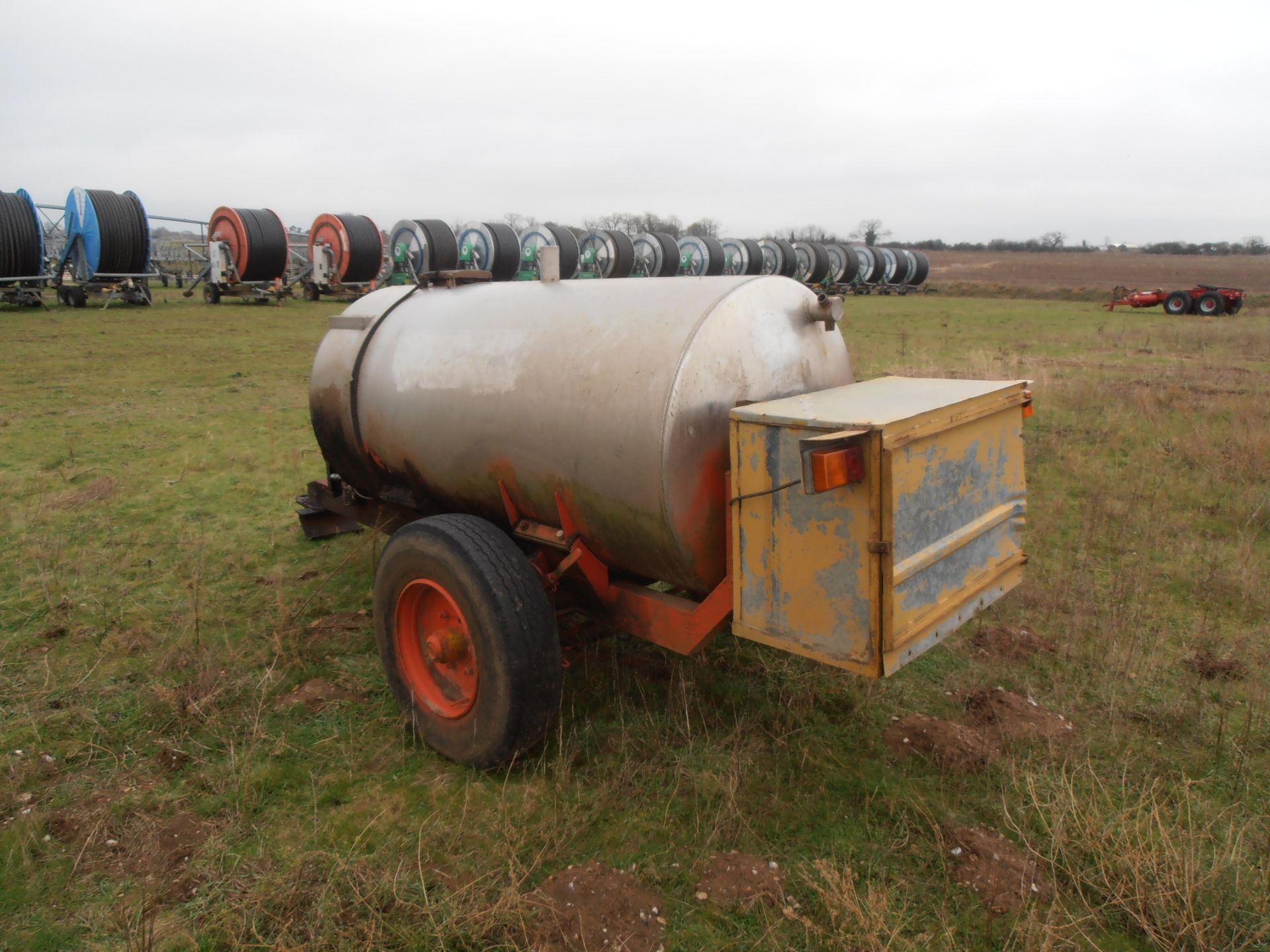 Fuel bowser converted from fertiliser tank, 2200L - Image 2 of 5