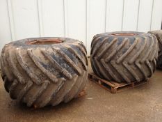 66 x 43 R25 Terra tyres with MF centres