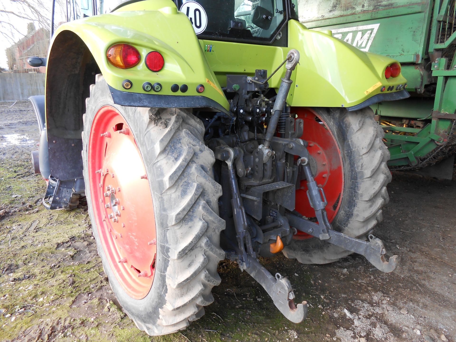 2010 CLAAS Arion 510 4WD Tractor - Image 7 of 14