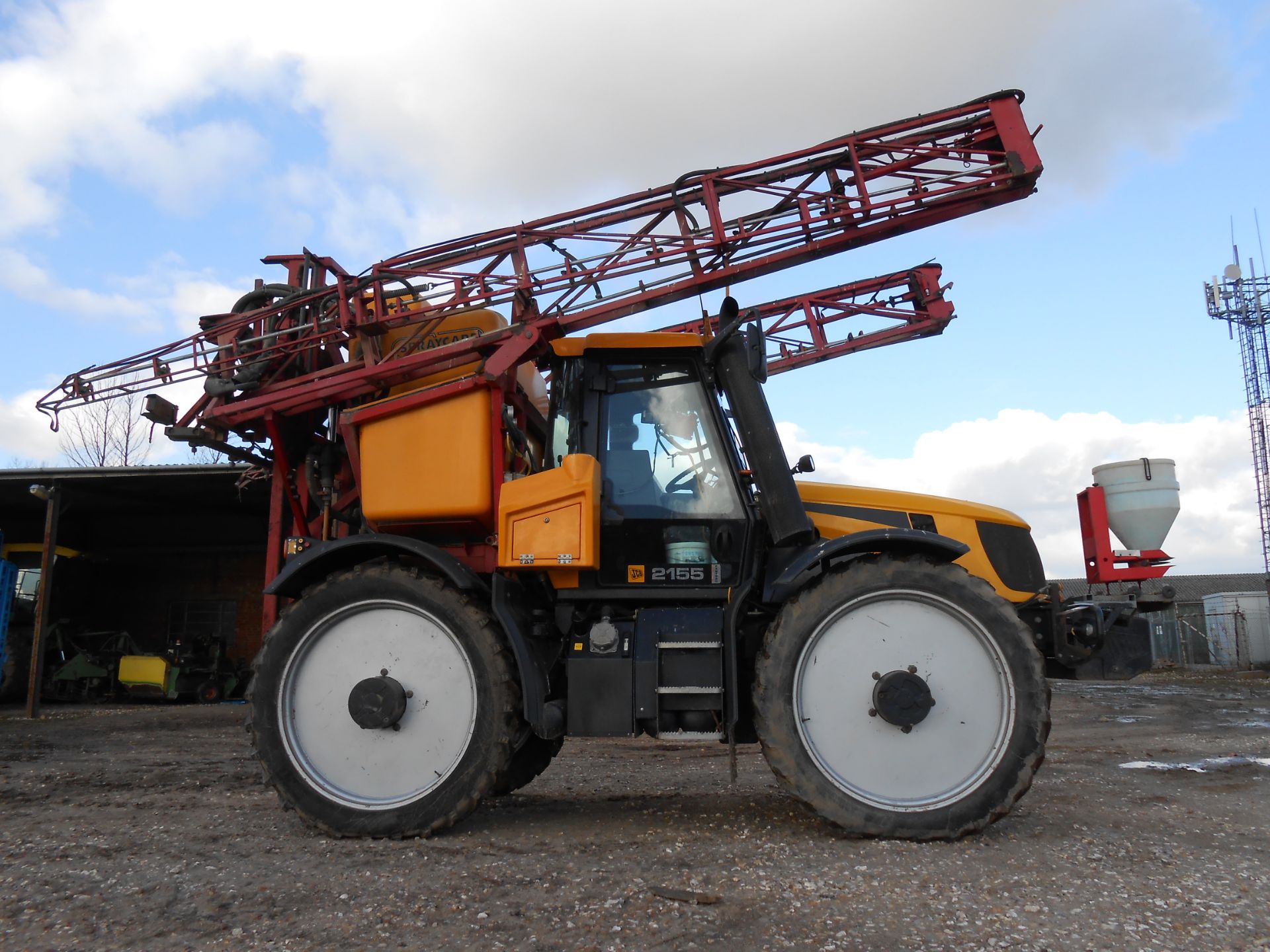 2008 JCB Fastrac 2155 4WD Tractor c/w 24m Spraycare Fastrac 2000 mounted sprayer & Stocks Fanjet