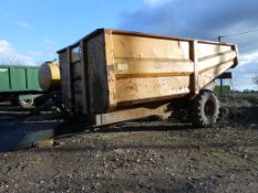 Single axle dump trailer