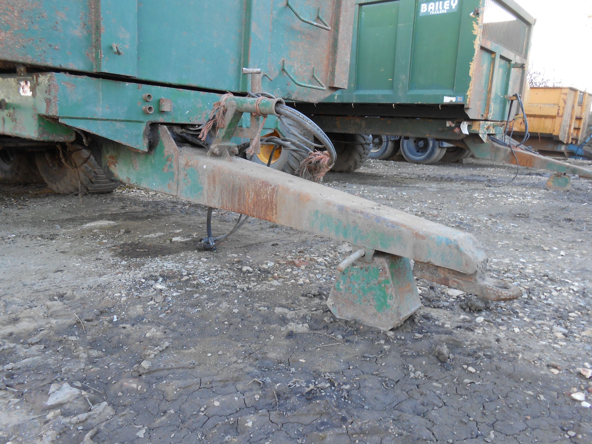 Bailey twin axle beet dump trailer - Image 5 of 8