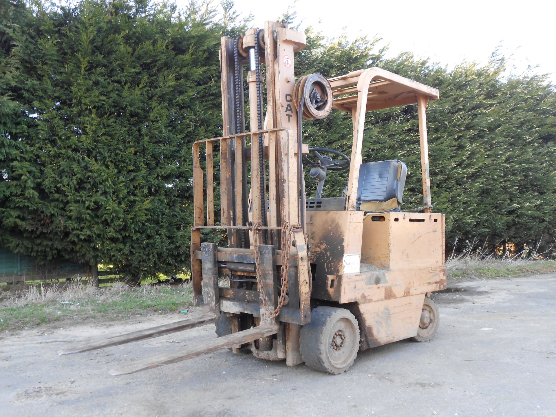 CAT M40 electric forklift truck - Image 3 of 8