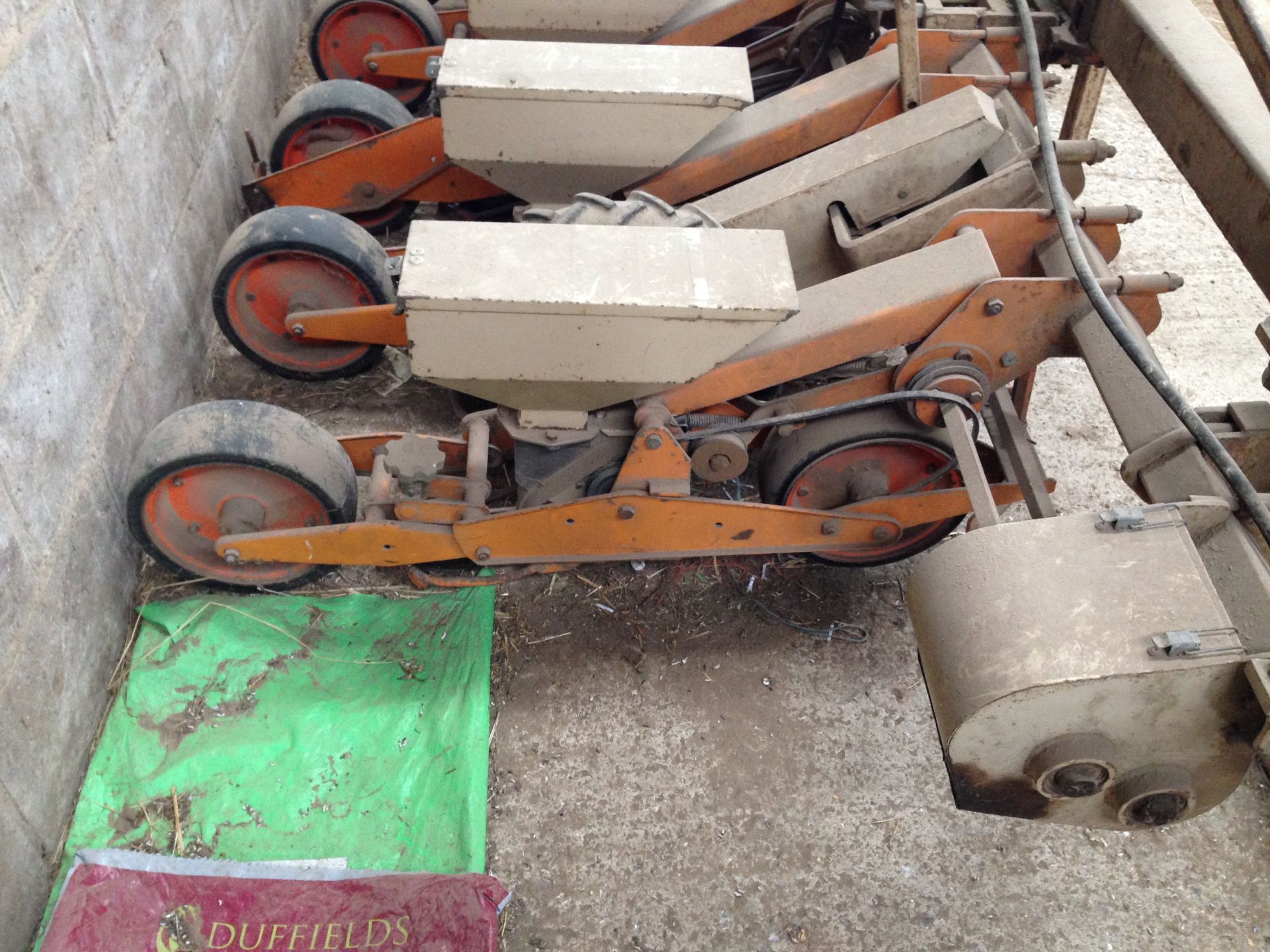 Webb 5 Hydraulic Folding 9 Row Beet Drill - Location Holt, Norfolk - Image 3 of 3