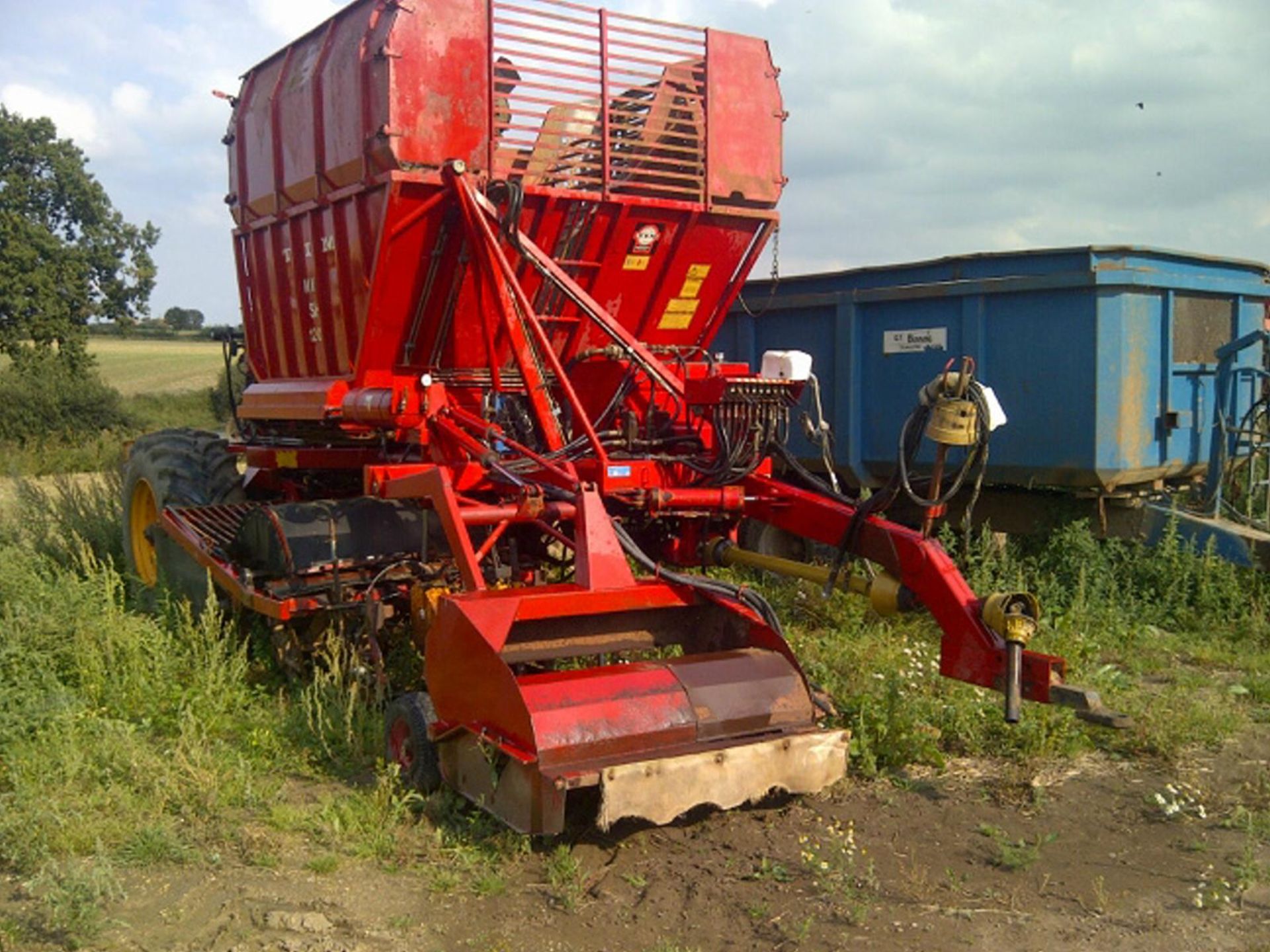 TIM SMH 1200 Three Row Trailed Beet Harvester - Location Holt, Norfolk