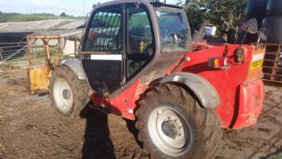2006 Manitou 732. Tyres 30%, HRS 4326 comes with bucket. Location: Wakefield, West Yorkshire.