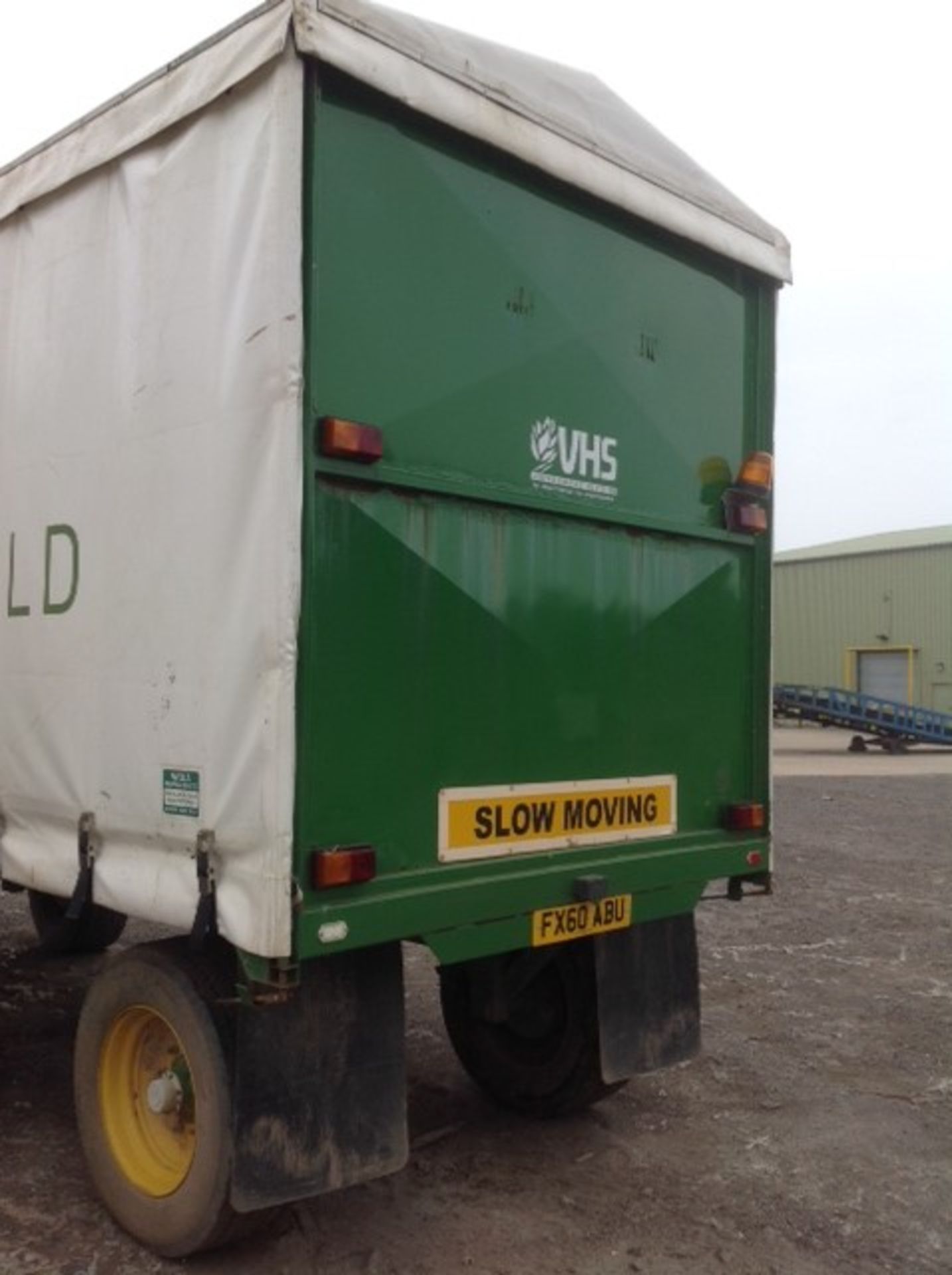 A pair of 2010 VHS 20ft long 2 axle turntable curtainsided trailers. Location Boston, Lincolnshire - Image 2 of 8