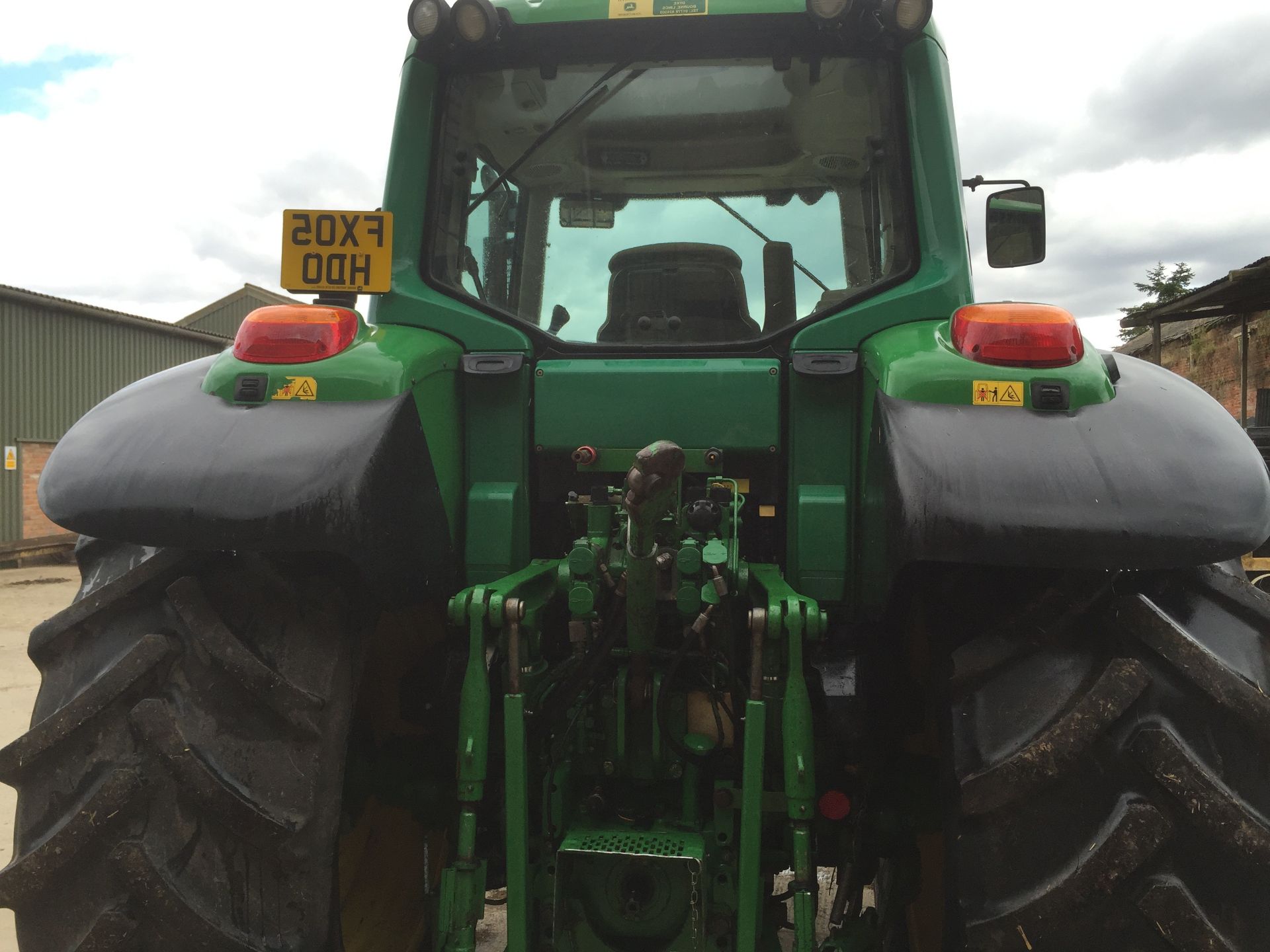 2005 John Deere 6920S Tractor 50k Power Quad c/w front linkage & pto. Location Bourne, Lincolnshire - Image 8 of 12