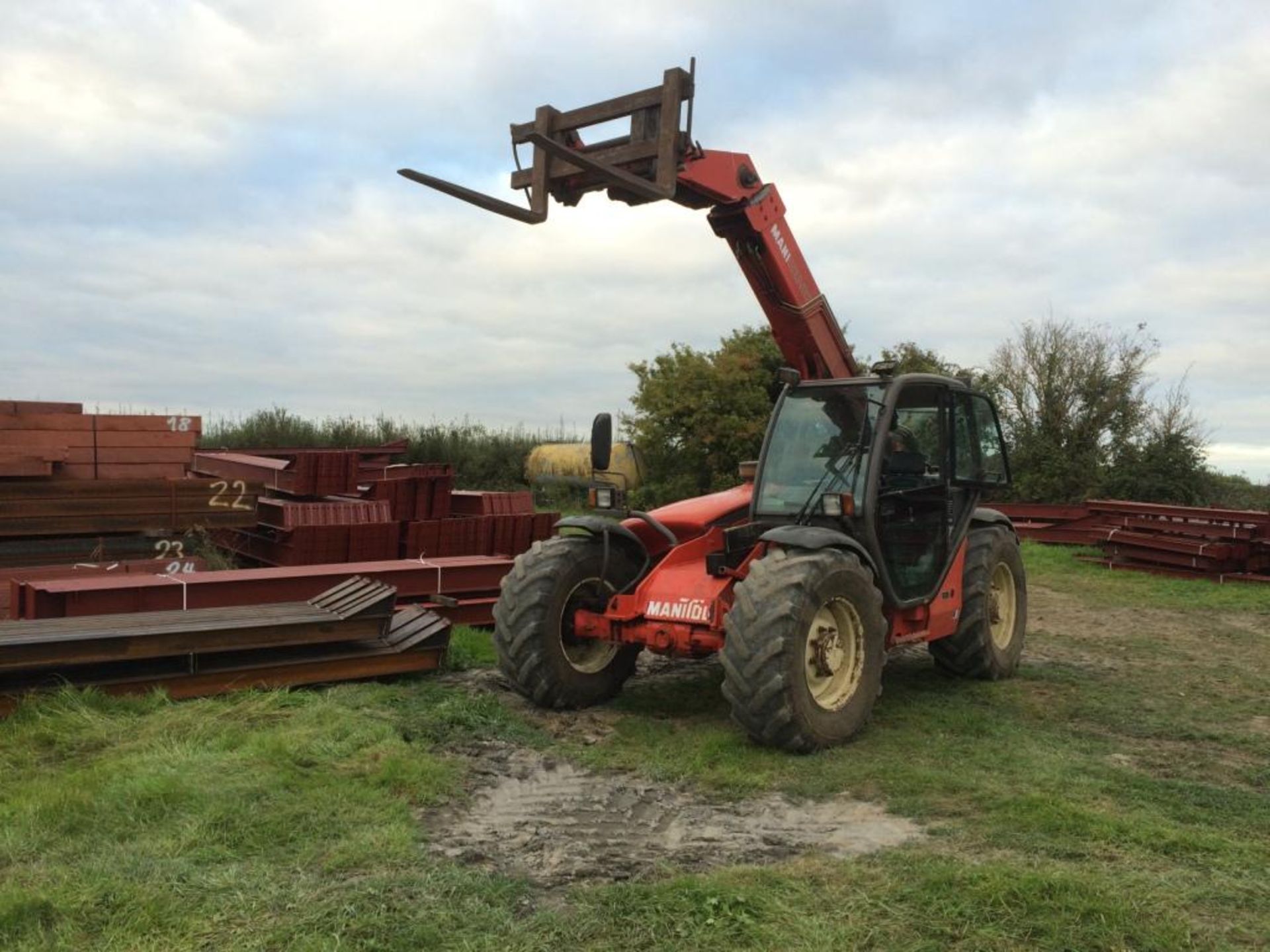 2002 Manitou MLT 629 Telehandler - Image 2 of 5