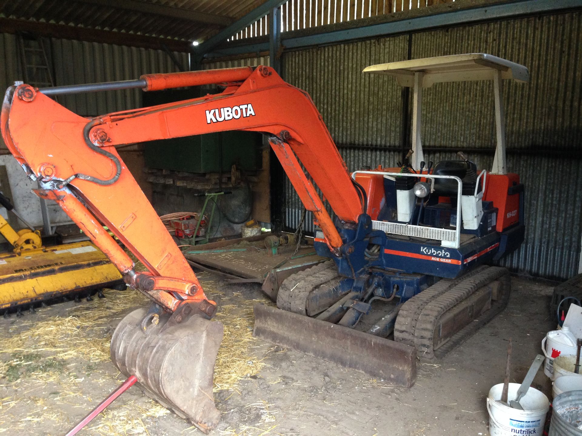 Kubota Ace Gear KH-027 Rubber Tracked Excavator.